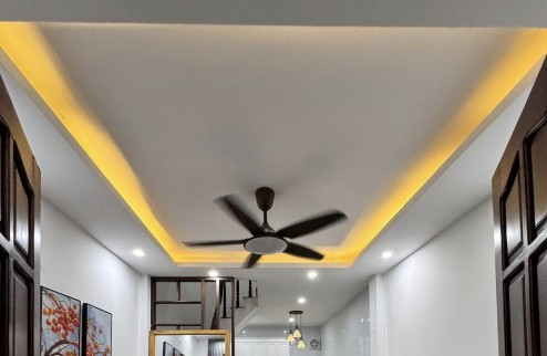 CHO THUÊ NHÀ NGÕ 70 PHỐ MAI ĐỘNG, 4 TẦNG, 30M2, 3 NGỦ, 3 WC, GIÁ 11.5 TRIỆU CÓ TL